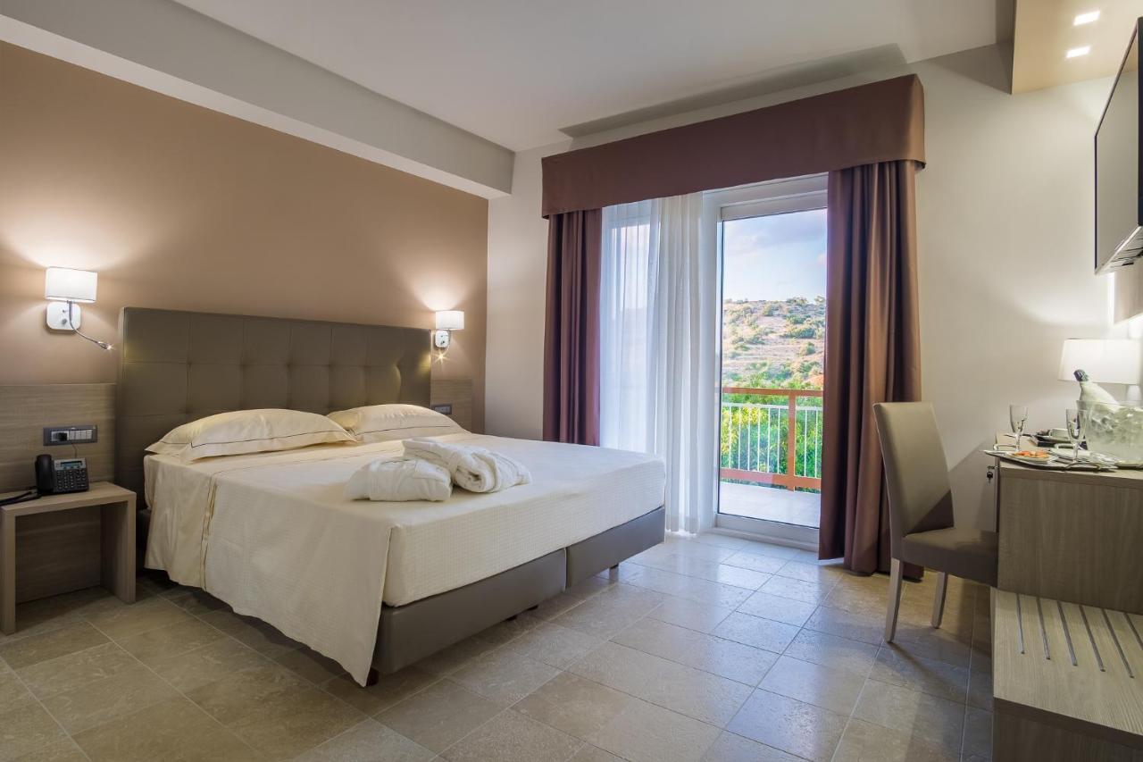 Netum Hotel Νότο Εξωτερικό φωτογραφία